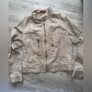 Light Beige Utility Jacket with Front Zip Pockets